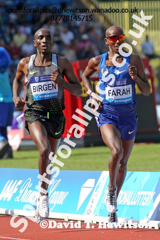 Mo Farah (GB) leads the mens 3000 metres, IAAF Diamond League, Birmingham. Photo: David T. Hewitson/Sports for All Pics